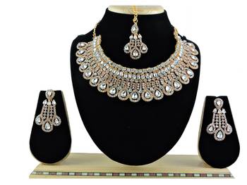 Multicolor designer function wear ad necklace set 1