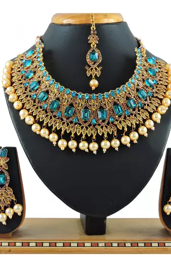 Turquoise designer function wear ad necklace set