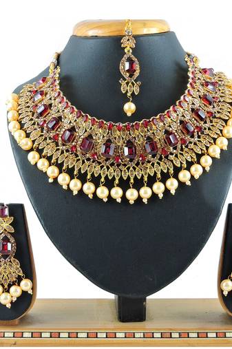 Maroon designer function wear ad necklace set