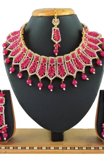 Red designer function wear ad necklace set