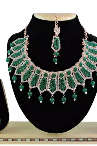 Green designer function wear ad necklace set