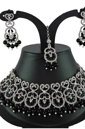Black designer function wear ad necklace set