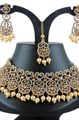 Multicolor designer function wear ad necklace set