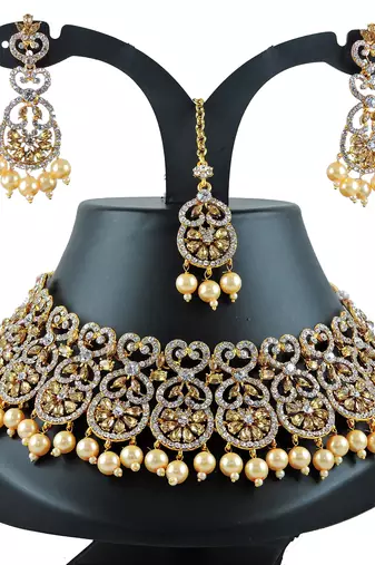 Multicolor designer function wear ad necklace set