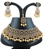 Multicolor designer function wear ad necklace set