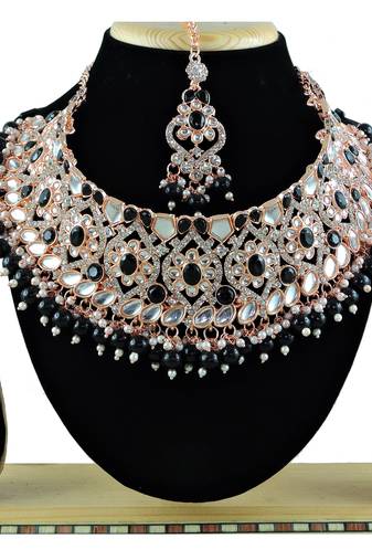 Black designer function wear ad necklace set