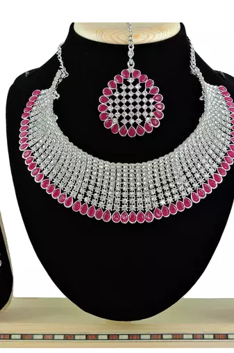 Red designer function wear ad necklace set