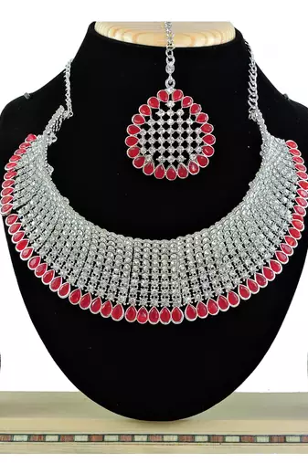 Red designer function wear ad necklace set