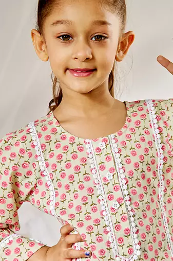 Girl's traditional mint green cotton kurta leggings set with floral print for festival wear collection (22-30)