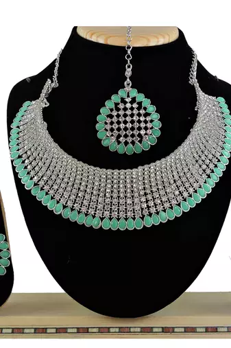 Green designer function wear ad necklace set