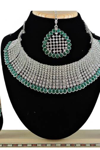 Green designer function wear ad necklace set