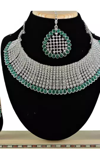 Green designer function wear ad necklace set