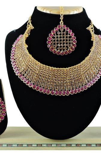 Multicolor designer function wear ad necklace set
