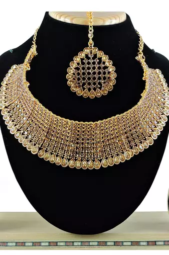 Gold designer function wear ad necklace set