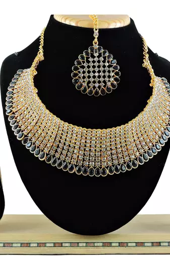Black designer function wear ad necklace set