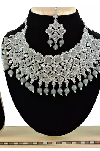 Grey designer function wear ad necklace set