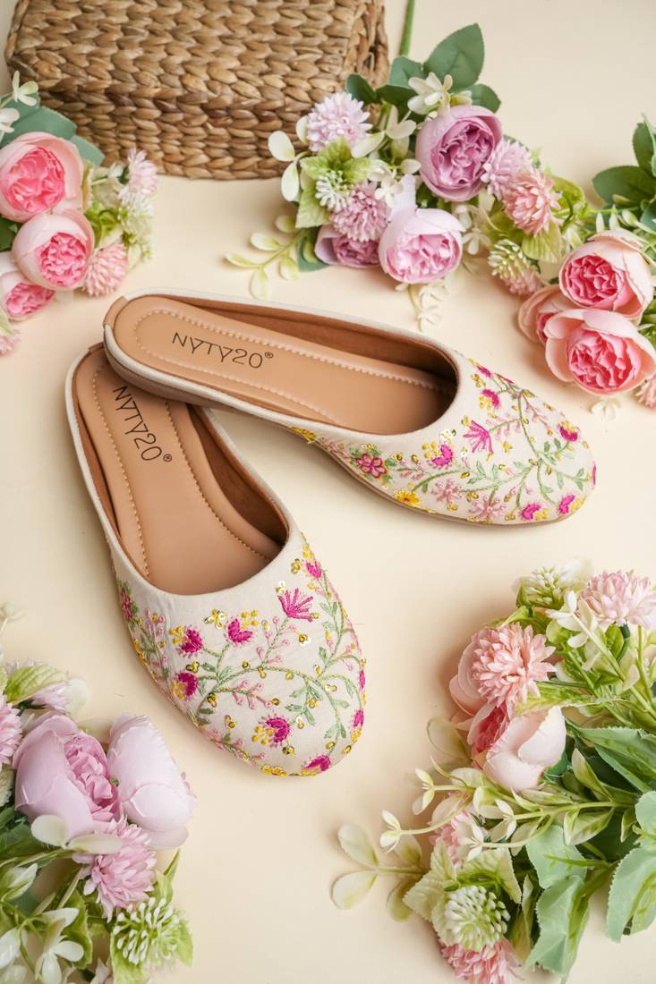 Embroidery work jutti , inside leather finish with heavy soft sole