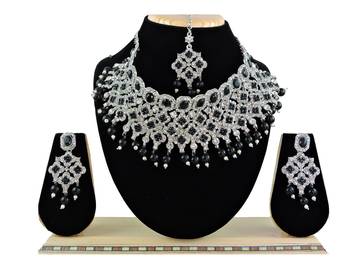 Black designer function wear ad necklace set 1