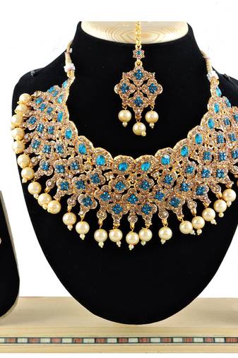 Turquoise designer function wear ad necklace set