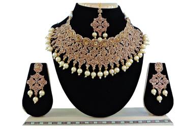 Gold designer function wear ad necklace set 1