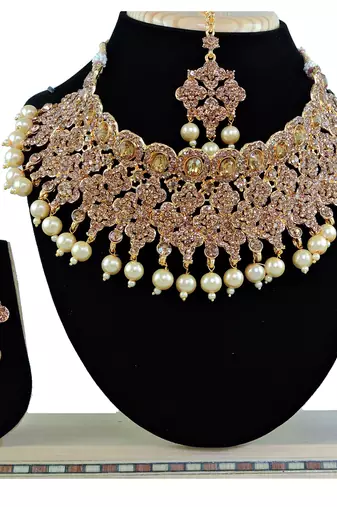 Gold designer function wear ad necklace set
