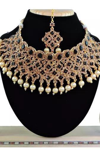 Black designer function wear ad necklace set