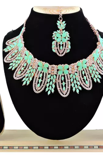 Green designer function wear ad necklace set