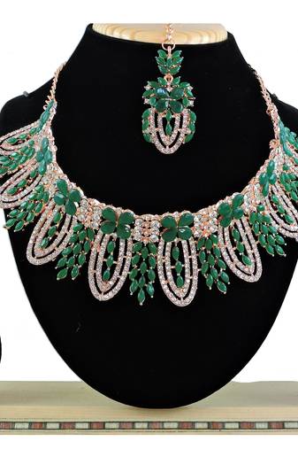 Green designer function wear ad necklace set