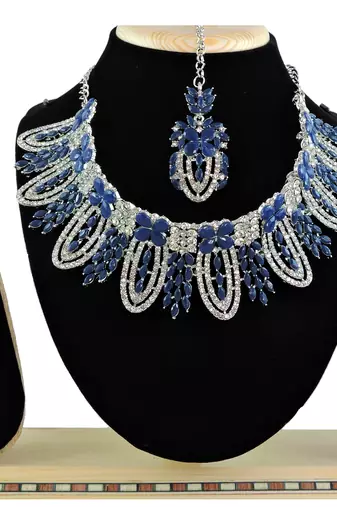 Blue designer function wear ad necklace set