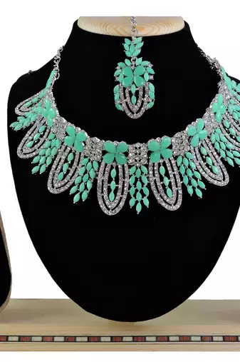 Green designer function wear ad necklace set