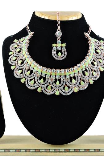 Multicolor designer function wear ad necklace set