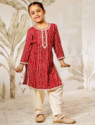 Girl's traditional red bandhani kurta patiala set with foil print bandhani for festival wear (22-30) 3