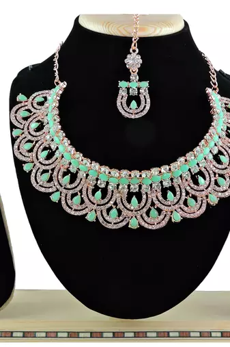 Green designer function wear ad necklace set