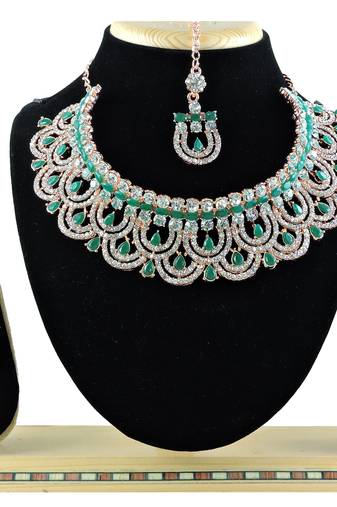 Green designer function wear ad necklace set
