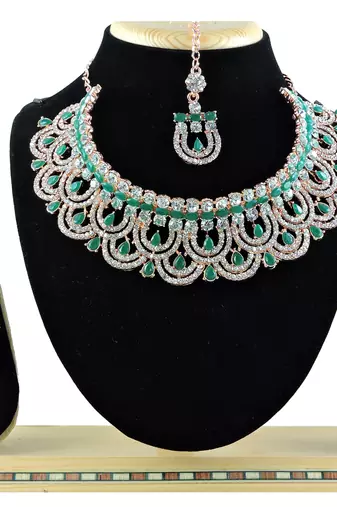 Green designer function wear ad necklace set