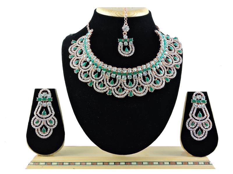 Green designer function wear ad necklace set
