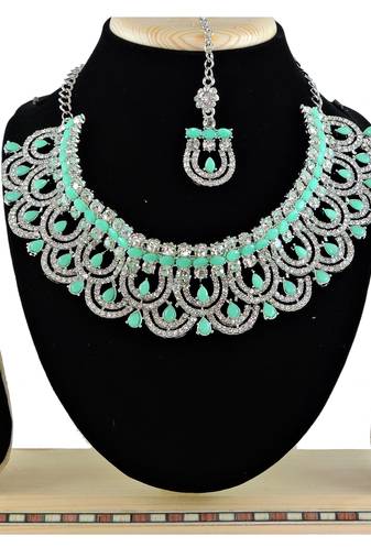 Green designer function wear ad necklace set