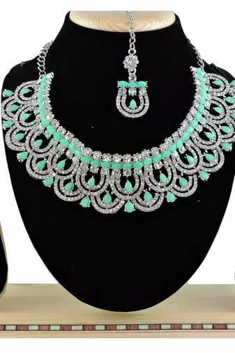 Green designer function wear ad necklace set