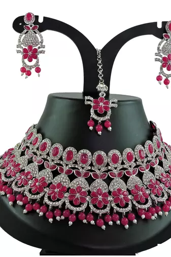 Red designer function wear ad necklace set
