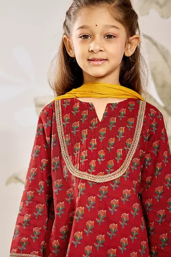 Girl's traditional raksha bandhan outfit - red cotton kurta patiala dupatta set with floral print for festival wear