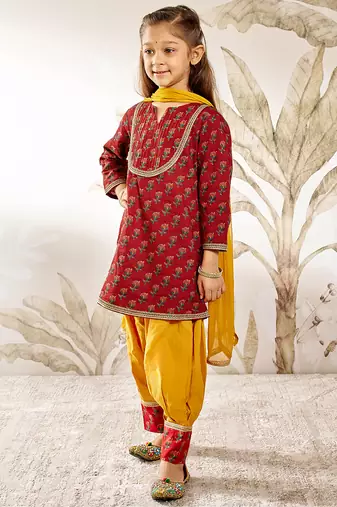 Girl's traditional raksha bandhan outfit - red cotton kurta patiala dupatta set with floral print for festival wear