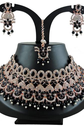 Black designer function wear ad necklace set
