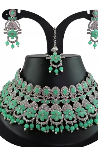 Green designer function wear ad necklace set