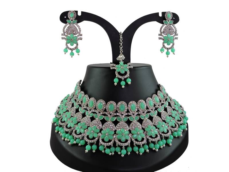 Green designer function wear ad necklace set