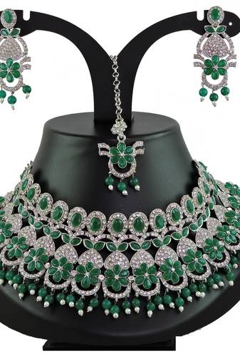 Green designer function wear ad necklace set