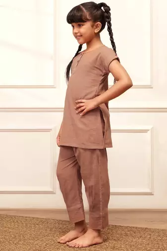 Girl's rose pink cotton yoga kurta set with straight pants for kids (age 9-15 years)