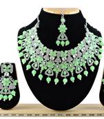 Multicolor designer function wear ad necklace set