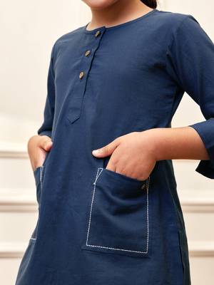 Girl's navy blue cotton kurta set with kantha embroidery 2
