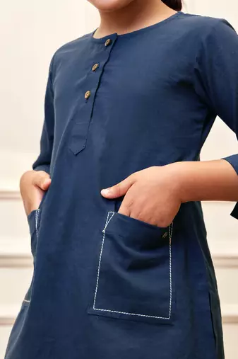 Girl's navy blue cotton kurta set with kantha embroidery