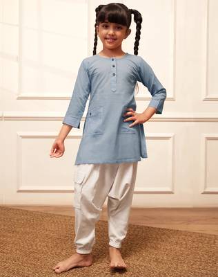 Girl's aqua cotton kurta and harem pant set with kantha 3